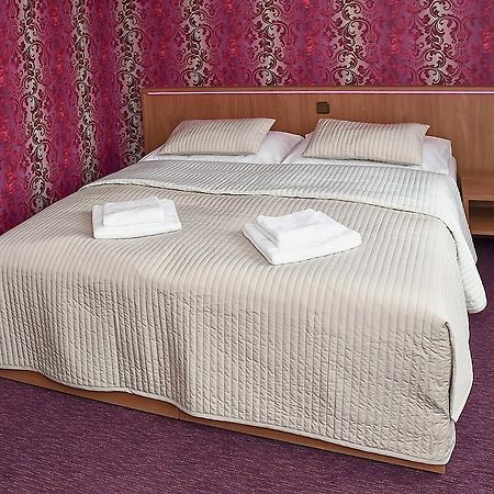 Hotel Sonata Hradec nad Moravici Exteriör bild